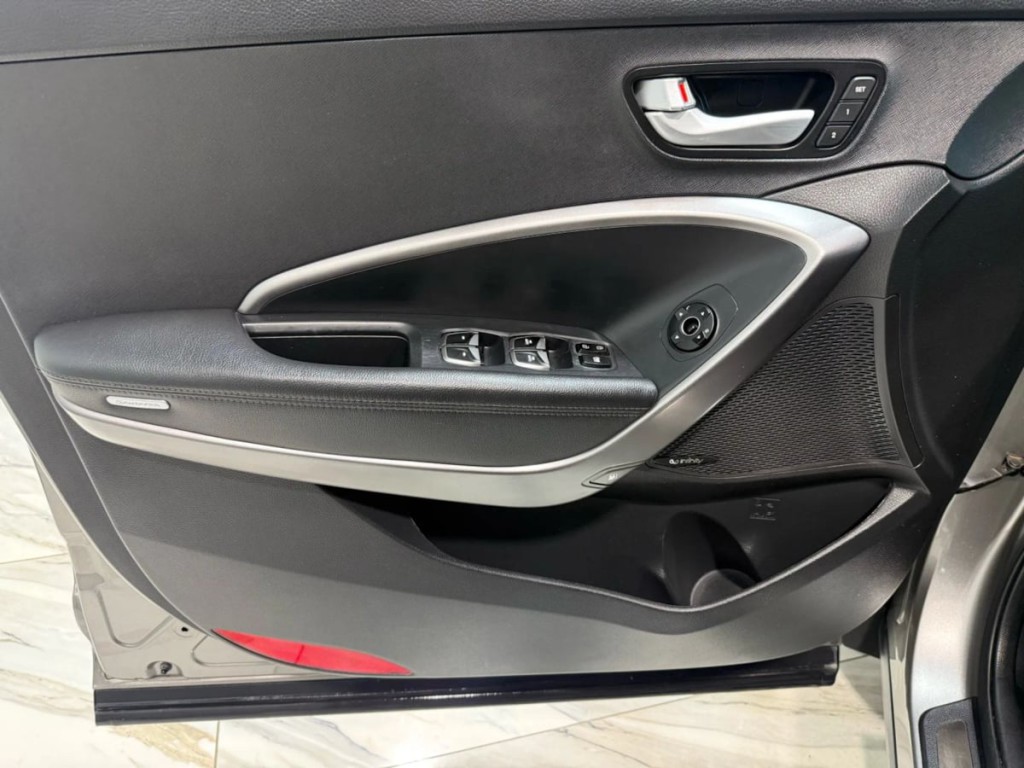2017 Hyundai Santa Fe Sport Image 12