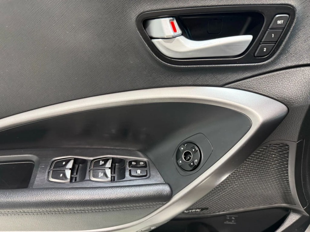 2017 Hyundai Santa Fe Sport Image 13