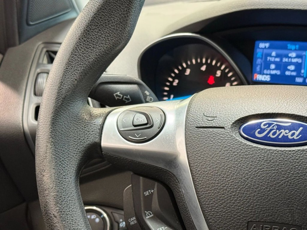 2015 Ford Escape Image 17