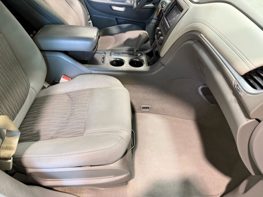 2017 Chevrolet Traverse Image 27
