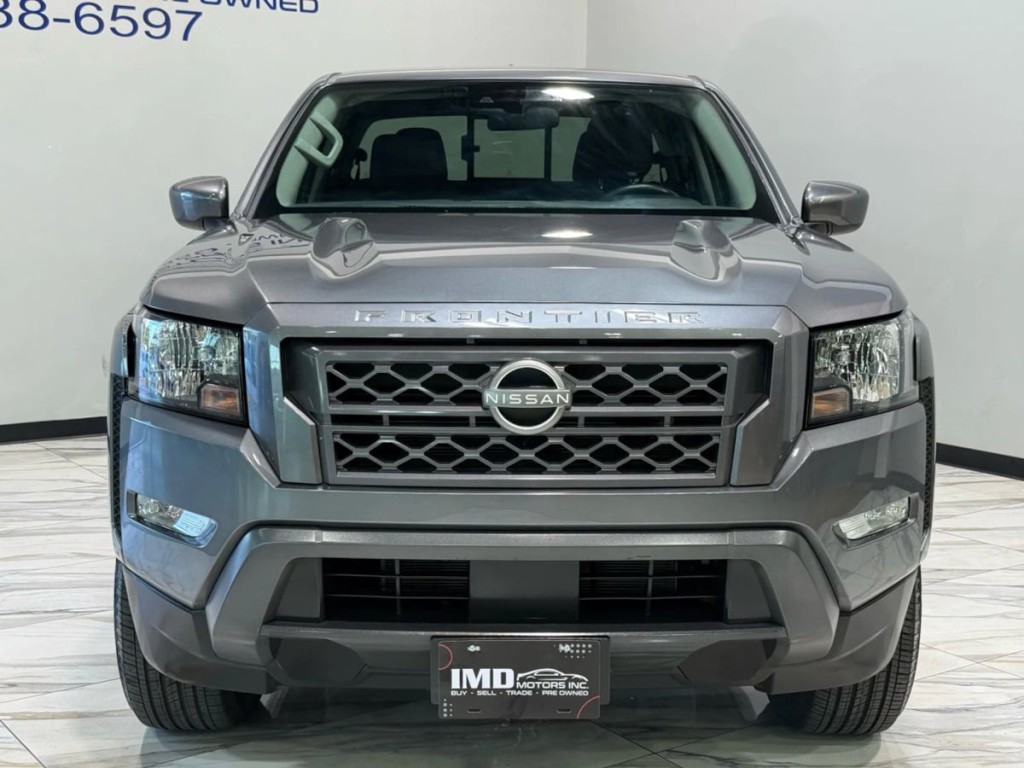 2024 Nissan Frontier Image 3