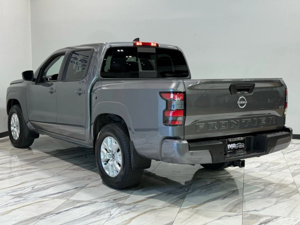 2024 Nissan Frontier Image 8