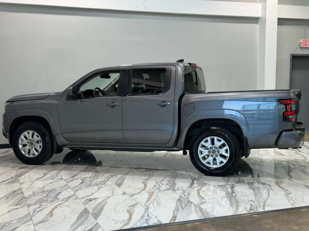 2024 Nissan Frontier Image 9
