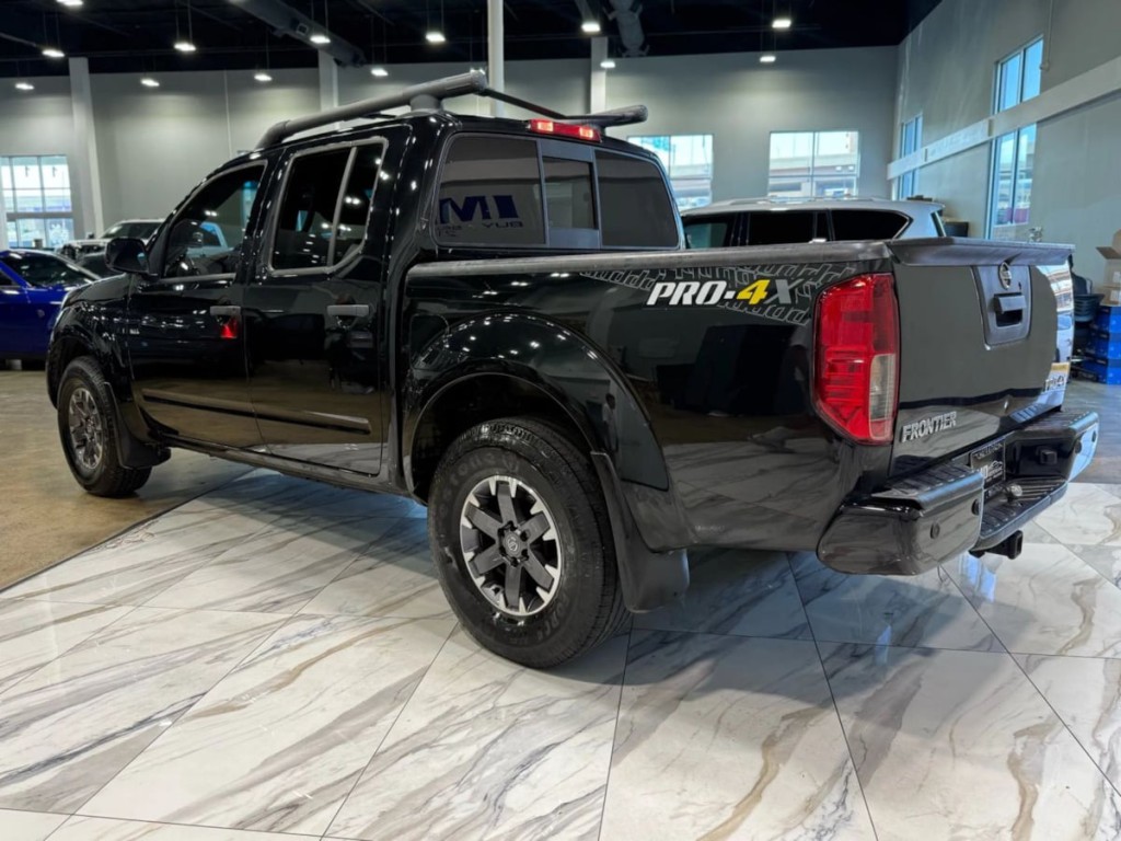 2020 Nissan Frontier Image 8