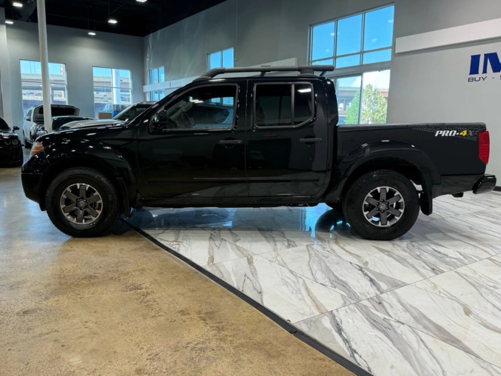 2020 Nissan Frontier Image 9