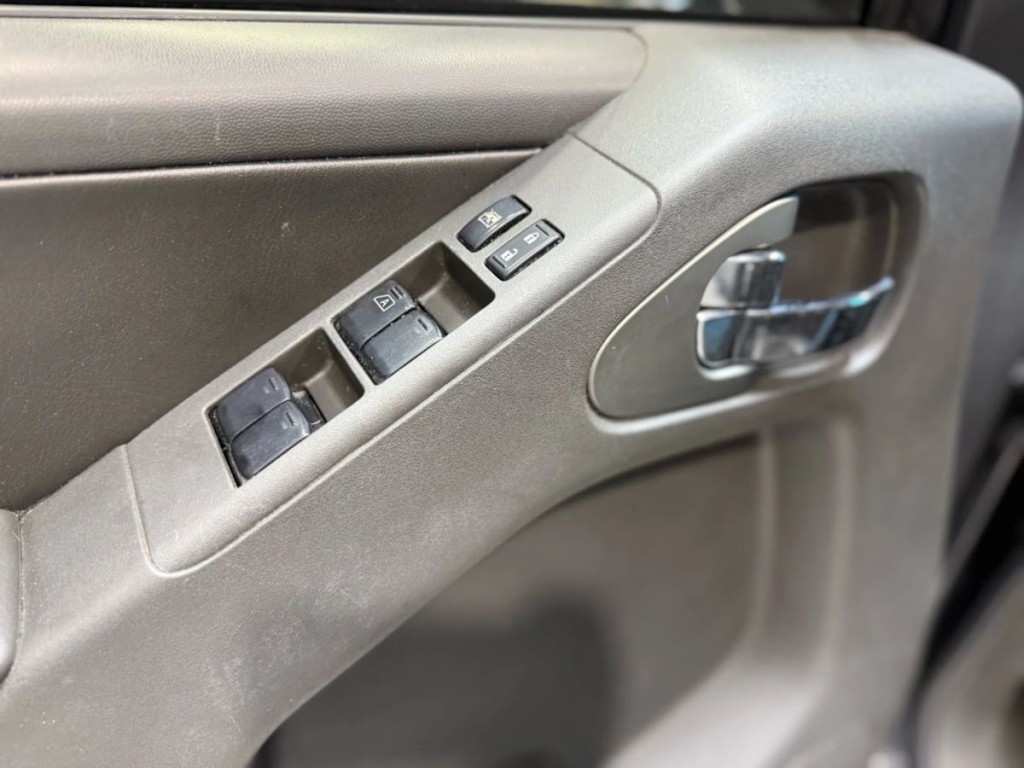2020 Nissan Frontier Image 11