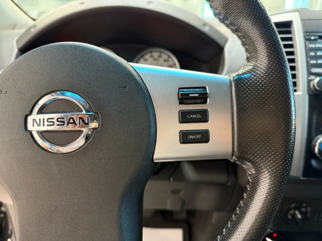 2020 Nissan Frontier Image 15