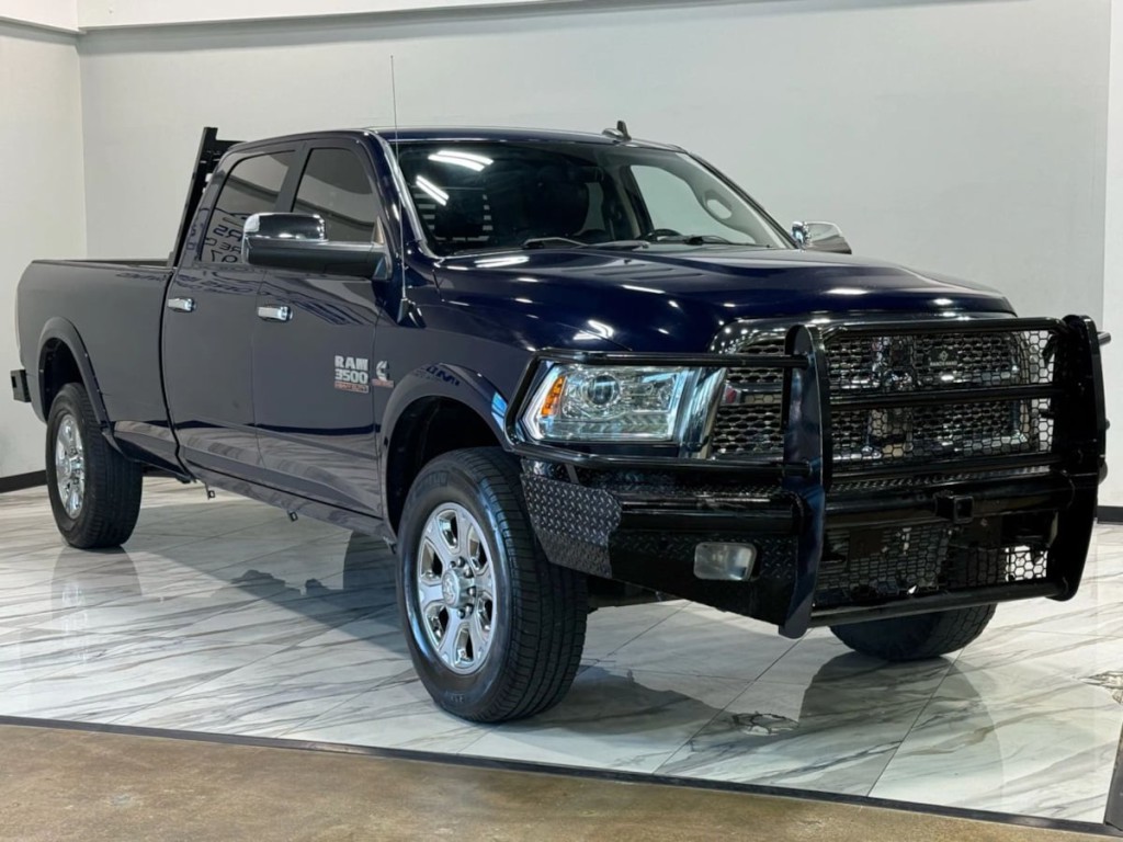 2018 RAM 3500 Image 3