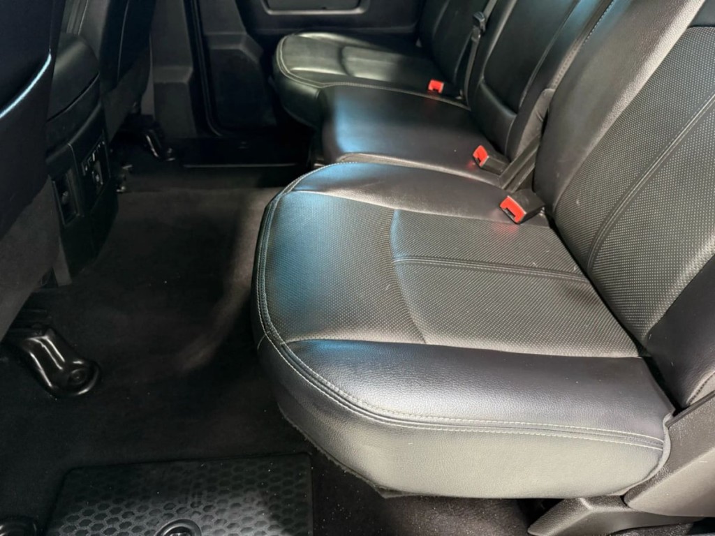 2018 RAM 3500 Image 25