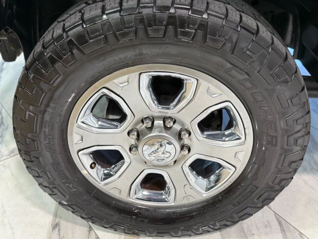 2018 RAM 3500 Image 35