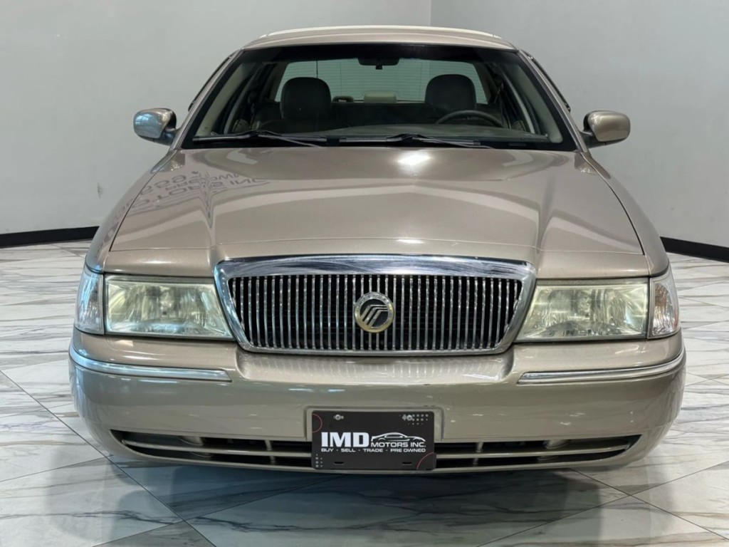 2003 Mercury Grand Marquis Image 3