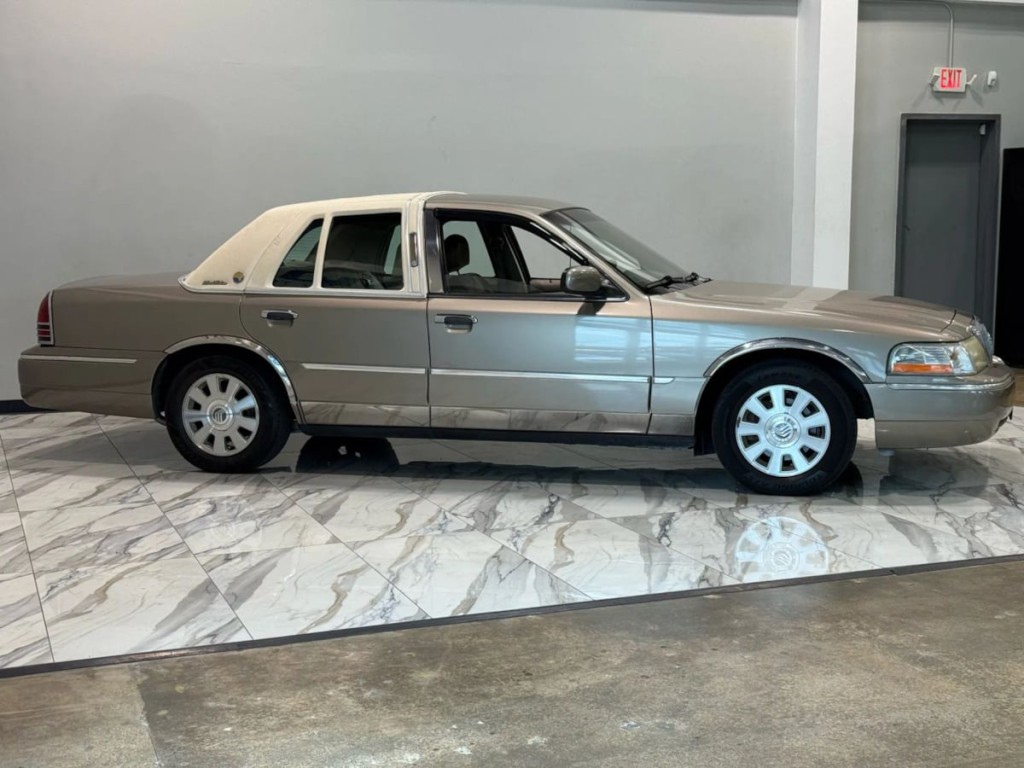 2003 Mercury Grand Marquis Image 5