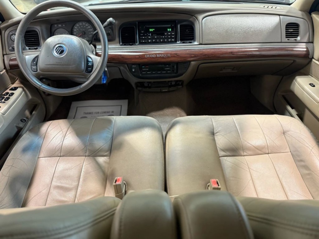 2003 Mercury Grand Marquis Image 12
