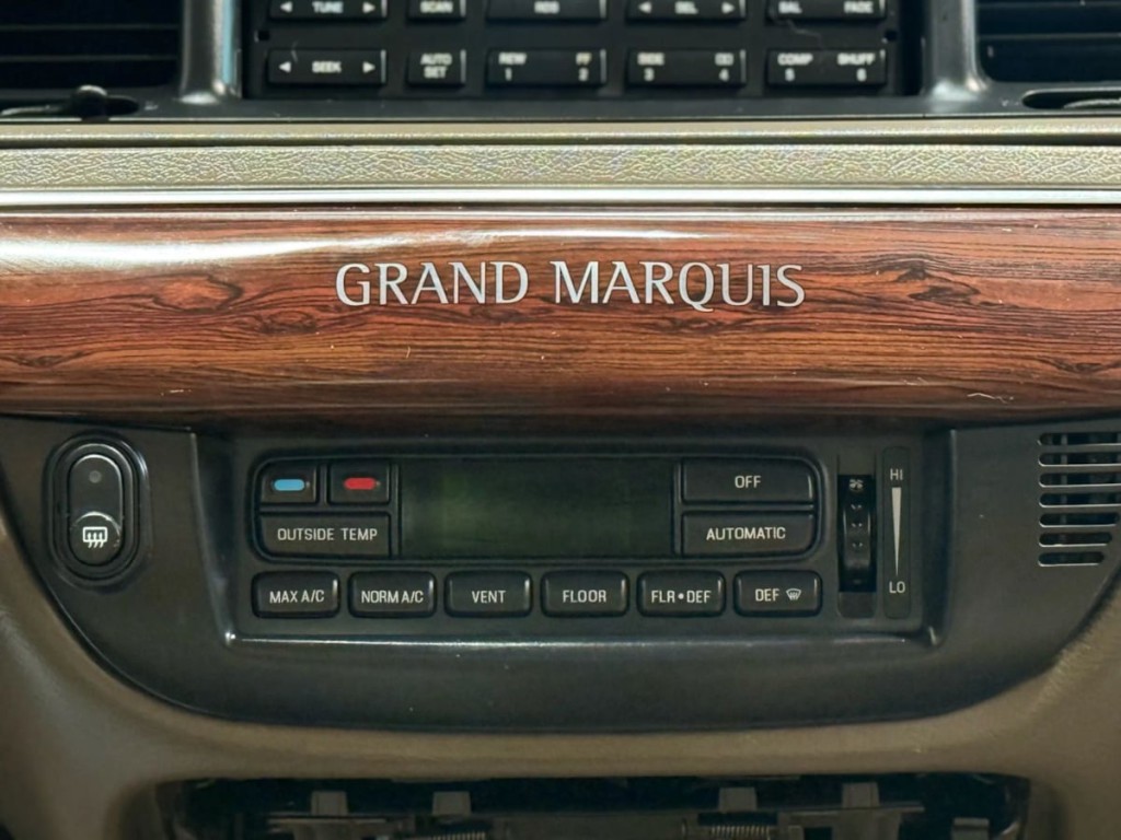 2003 Mercury Grand Marquis Image 14