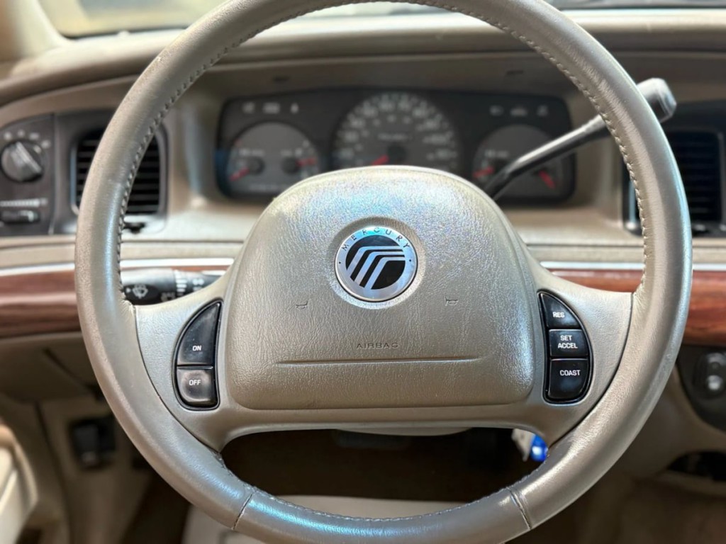 2003 Mercury Grand Marquis Image 15