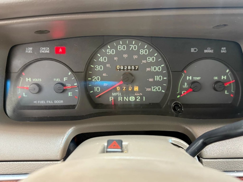 2003 Mercury Grand Marquis Image 18