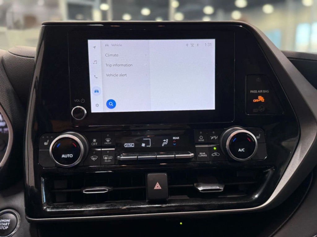 2023 Toyota Highlander Image 19