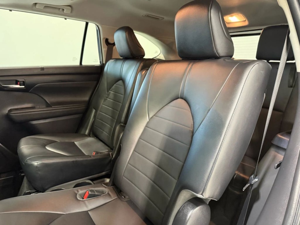 2023 Toyota Highlander Image 25