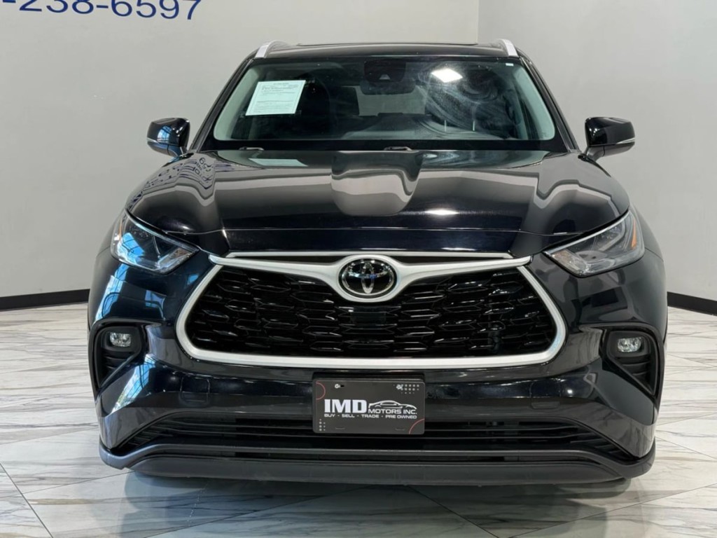 2023 Toyota Highlander Image 3