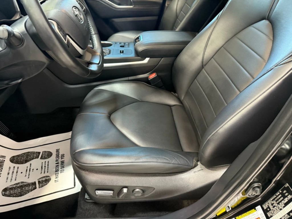 2023 Toyota Highlander Image 22