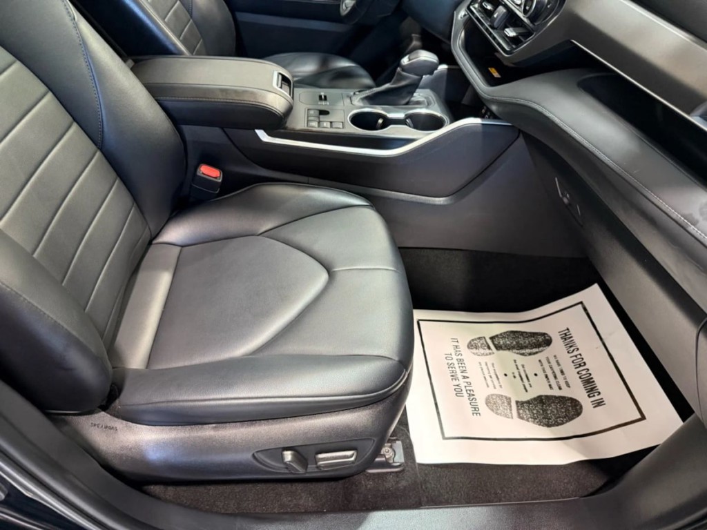 2023 Toyota Highlander Image 28