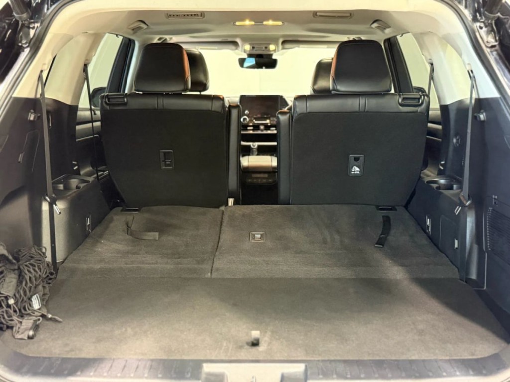 2023 Toyota Highlander Image 36
