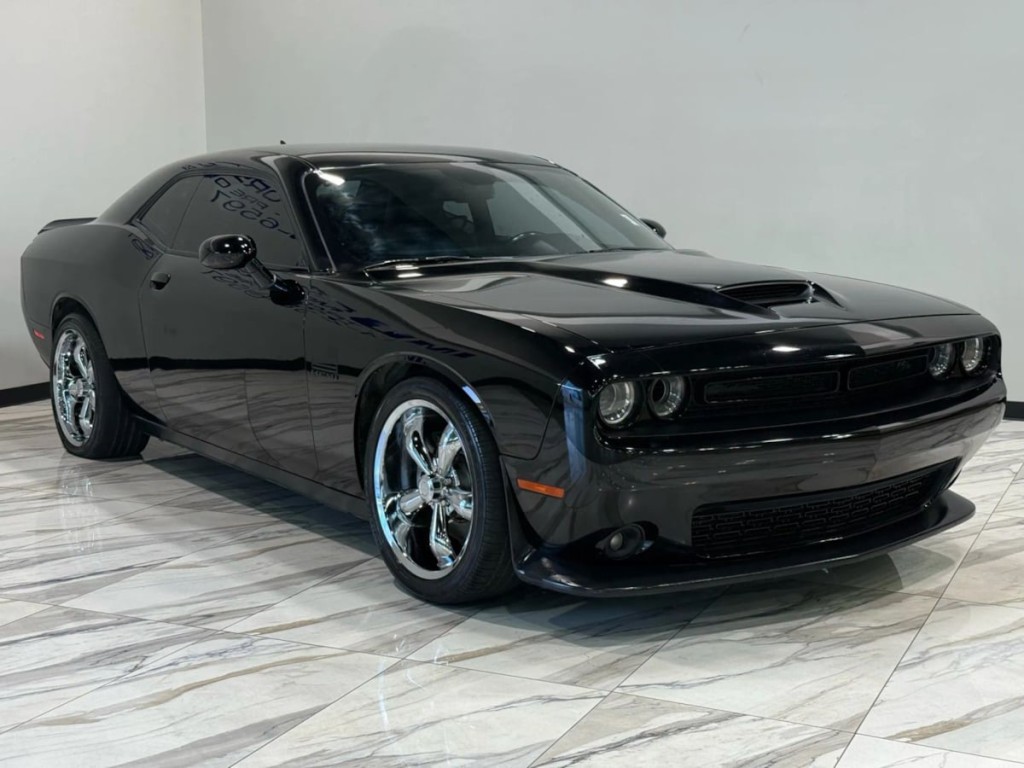 2021 Dodge Challenger Image 4