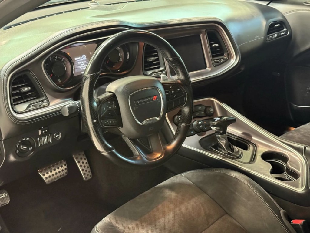 2021 Dodge Challenger Image 12