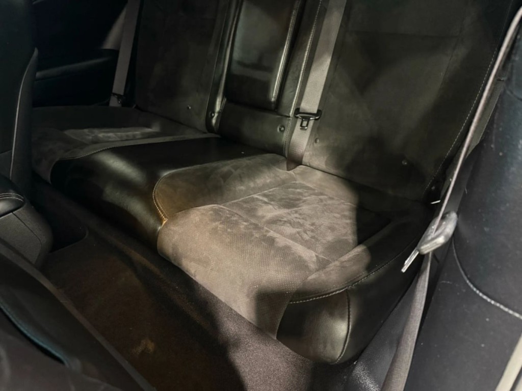 2021 Dodge Challenger Image 24