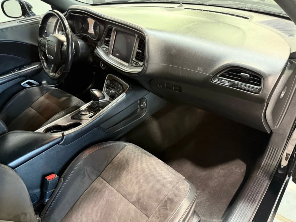 2021 Dodge Challenger Image 26