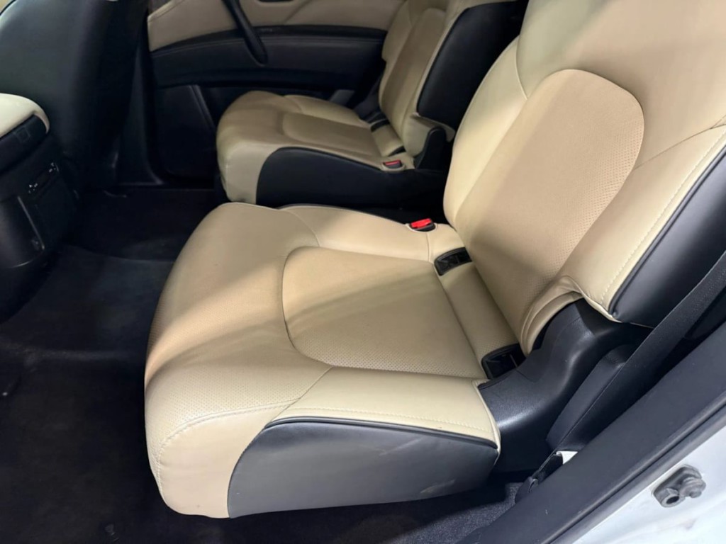 2021 INFINITI QX80 Image 26