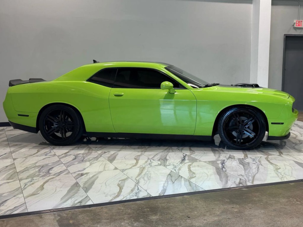 2015 Dodge Challenger Image 5