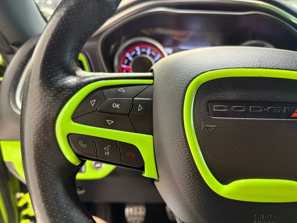 2015 Dodge Challenger Image 14