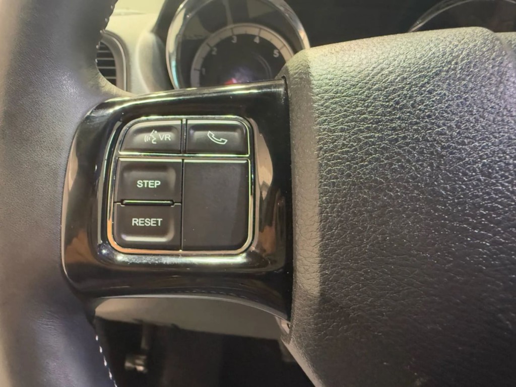 2016 Dodge Grand Caravan Image 12