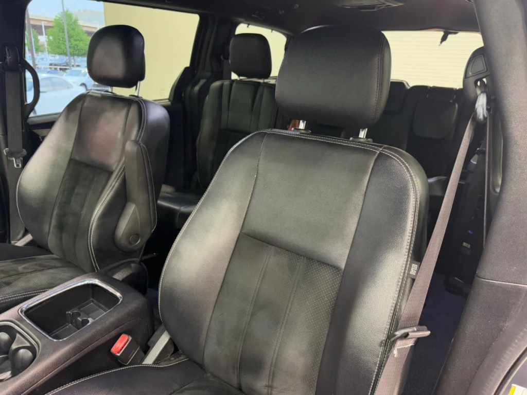 2016 Dodge Grand Caravan Image 19