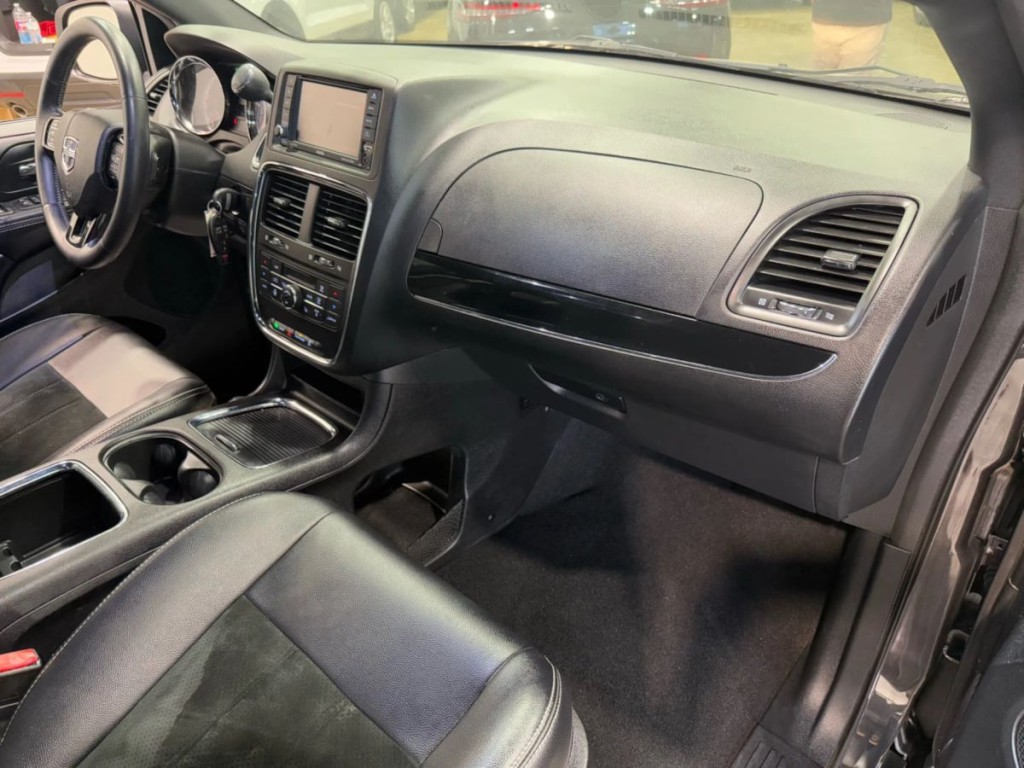 2016 Dodge Grand Caravan Image 21
