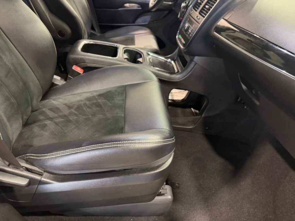 2016 Dodge Grand Caravan Image 22