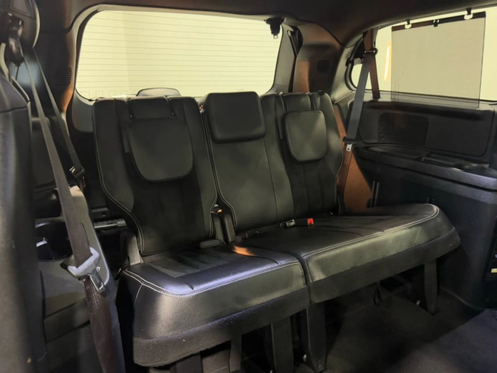 2016 Dodge Grand Caravan Image 26
