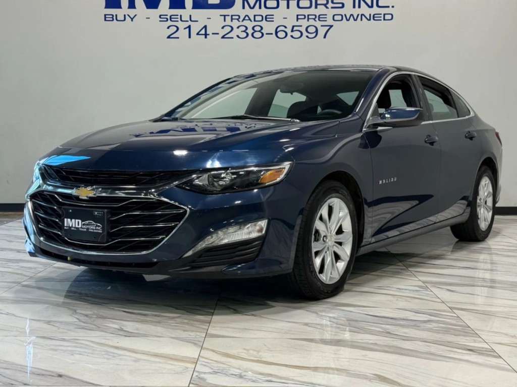 2022 Chevrolet Malibu Image 2