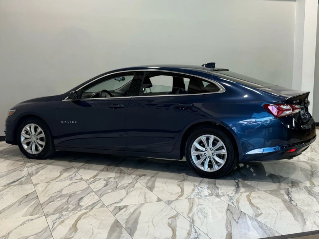 2022 Chevrolet Malibu Image 9