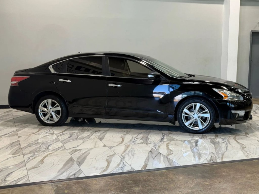 2015 Nissan Altima Image 5