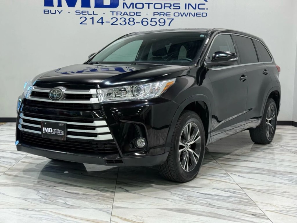 2018 Toyota Highlander Image 2