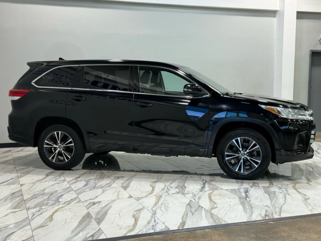 2018 Toyota Highlander Image 5