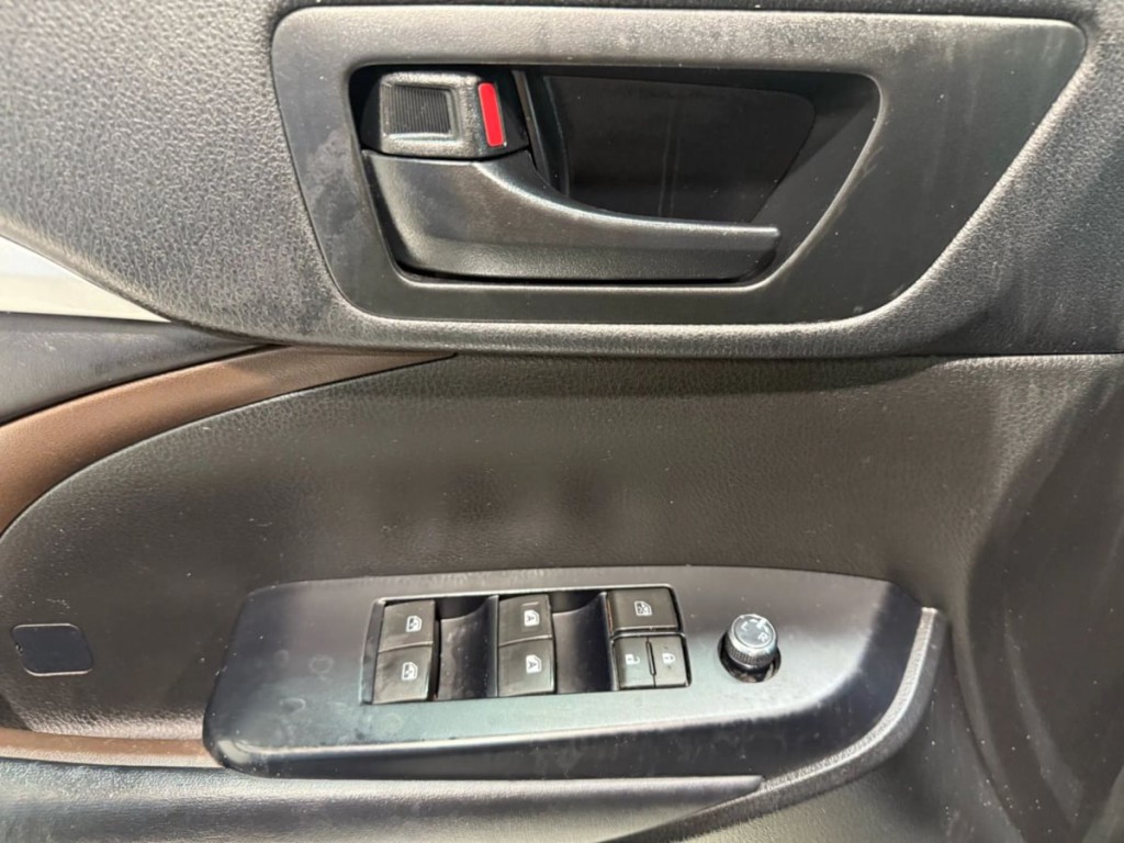2018 Toyota Highlander Image 13