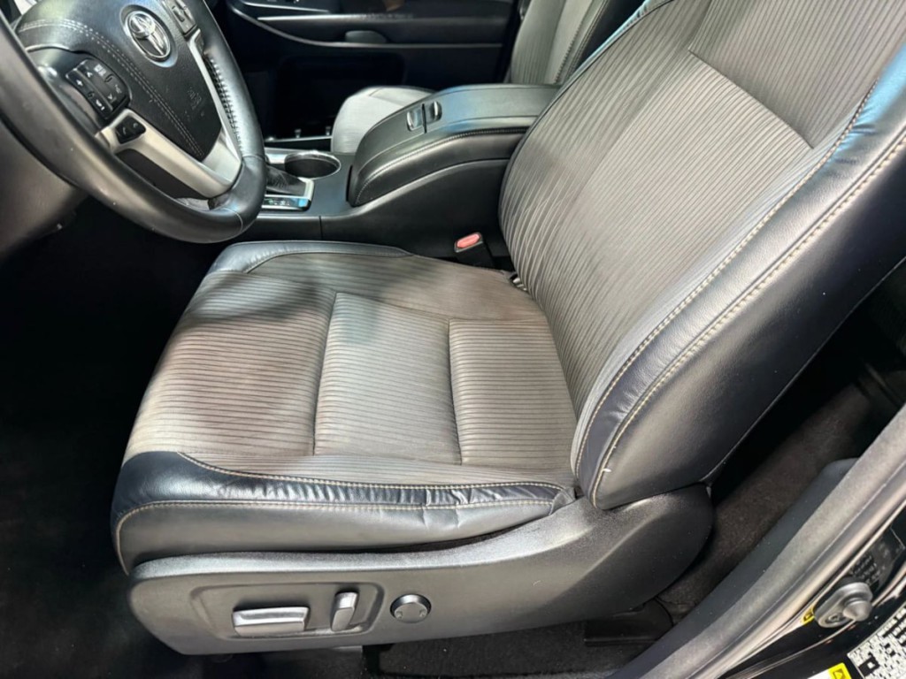 2018 Toyota Highlander Image 21