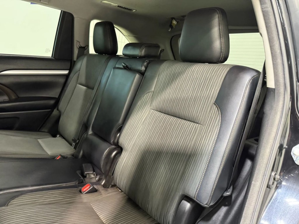 2018 Toyota Highlander Image 24