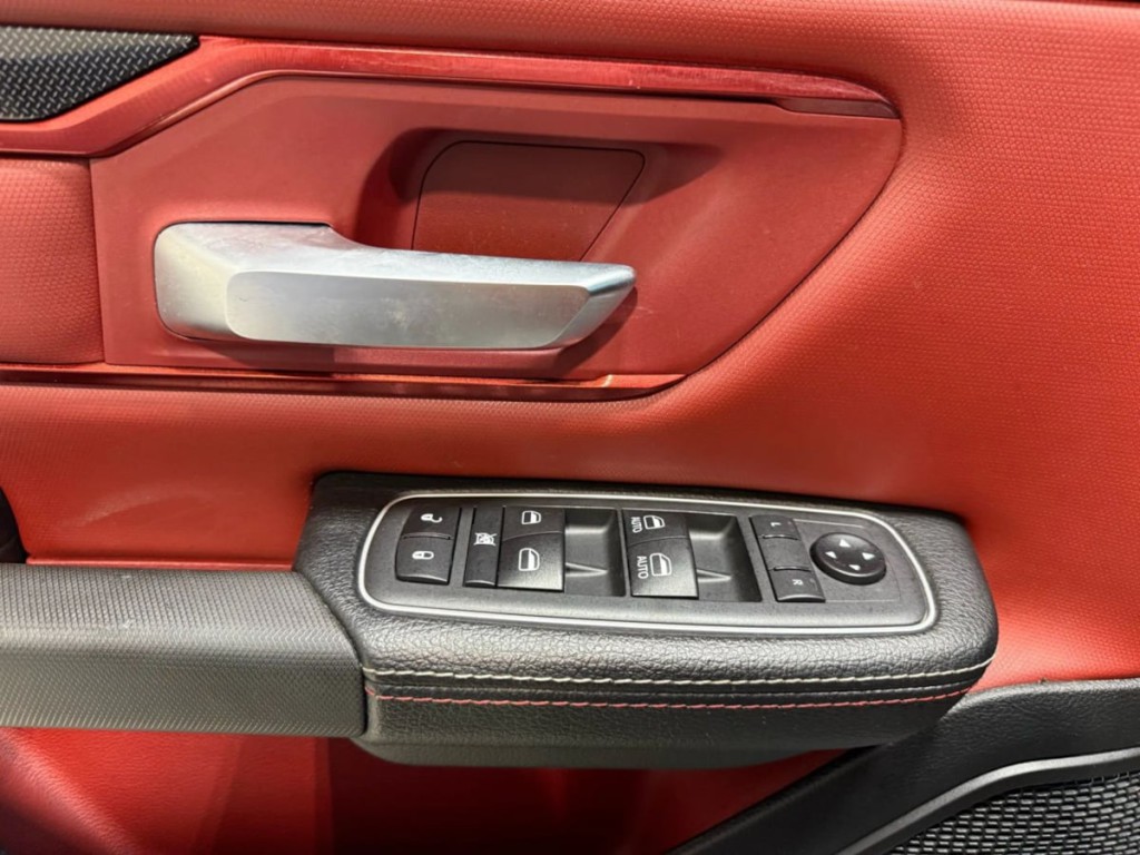 2020 RAM 1500 Image 12