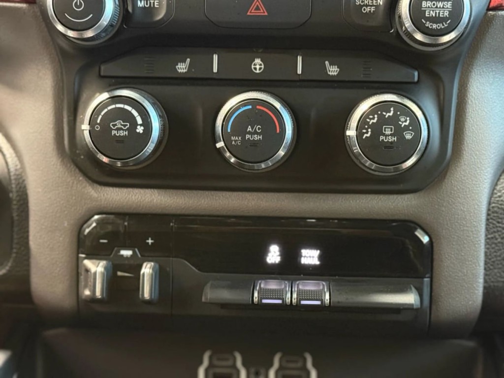 2020 RAM 1500 Image 16