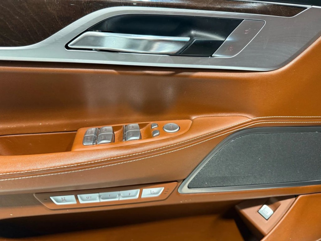 2018 BMW 7 Series Image 13