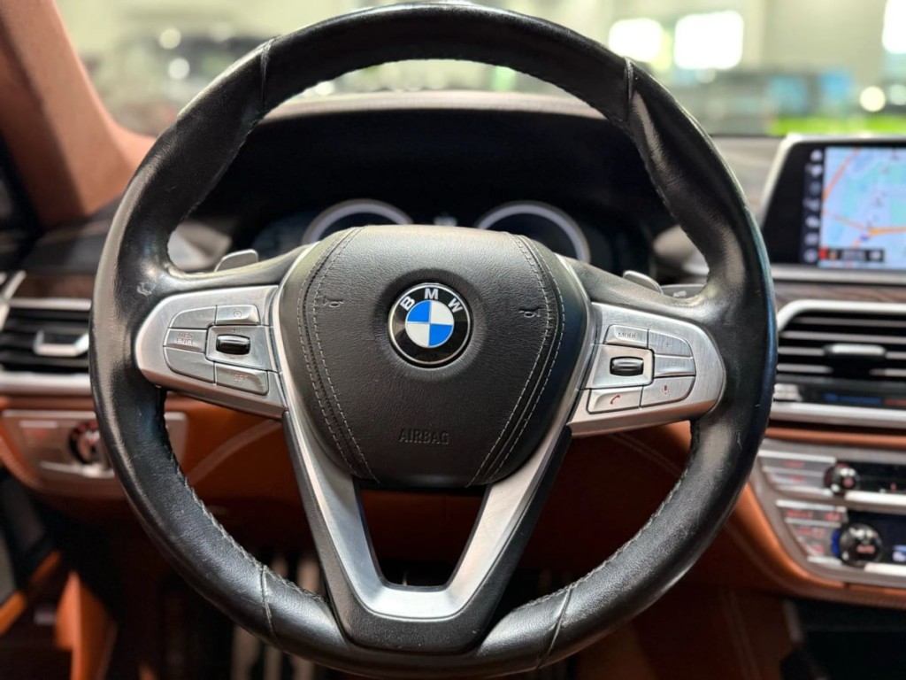 2018 BMW 7 Series Image 18